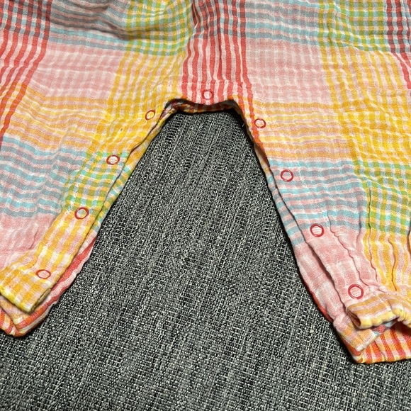 EUC Tucker & Tate romper -12 months - Picture 2 of 4